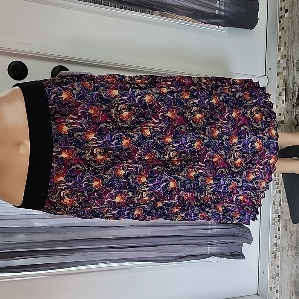NWT LuLaRoe Jill Skirt, Med, Floral